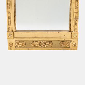 Jonas Frisk, spegel med konsolbord, sengustavianska, (spegelfabrikör i Stockholm 1805-1824).