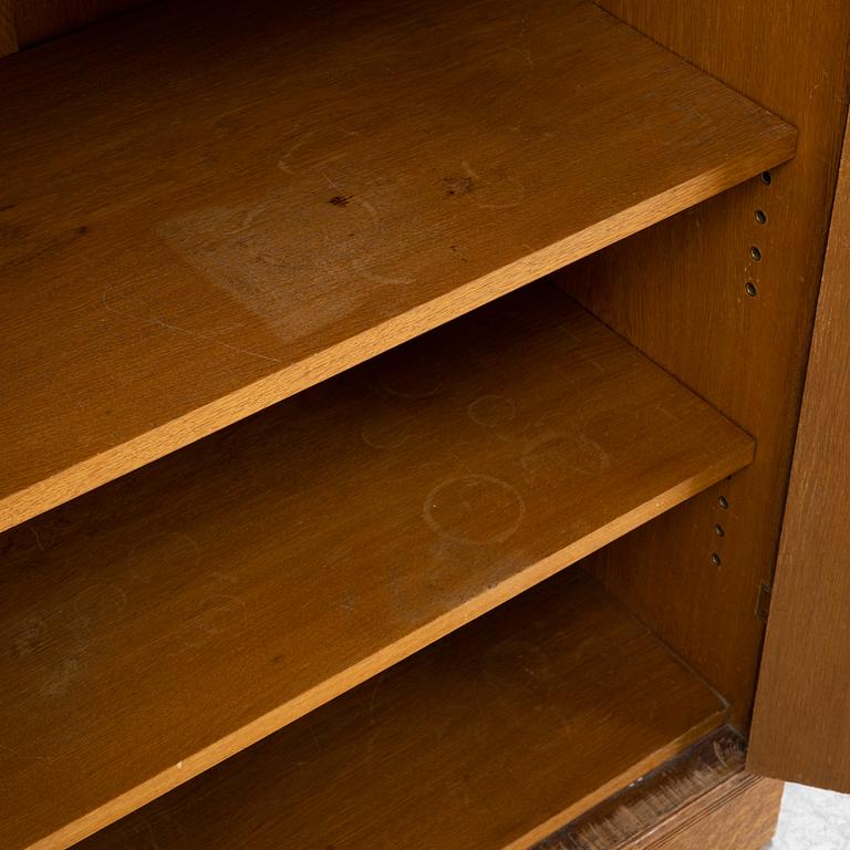A Cabinet ny NK verkstäder from the early 20th century.