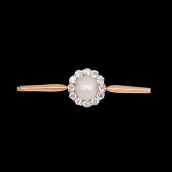 BROOCH, old cut diamonds, tot. app. 1 cts and natural pearl. 1930's.