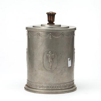 A Swedish Grace pewter box, Schreuder & Olsson, Stockholm 1929.