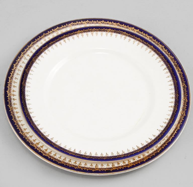 SERVISDELAR, 72 st, flintgods, Gustavsberg, omkring 1900.