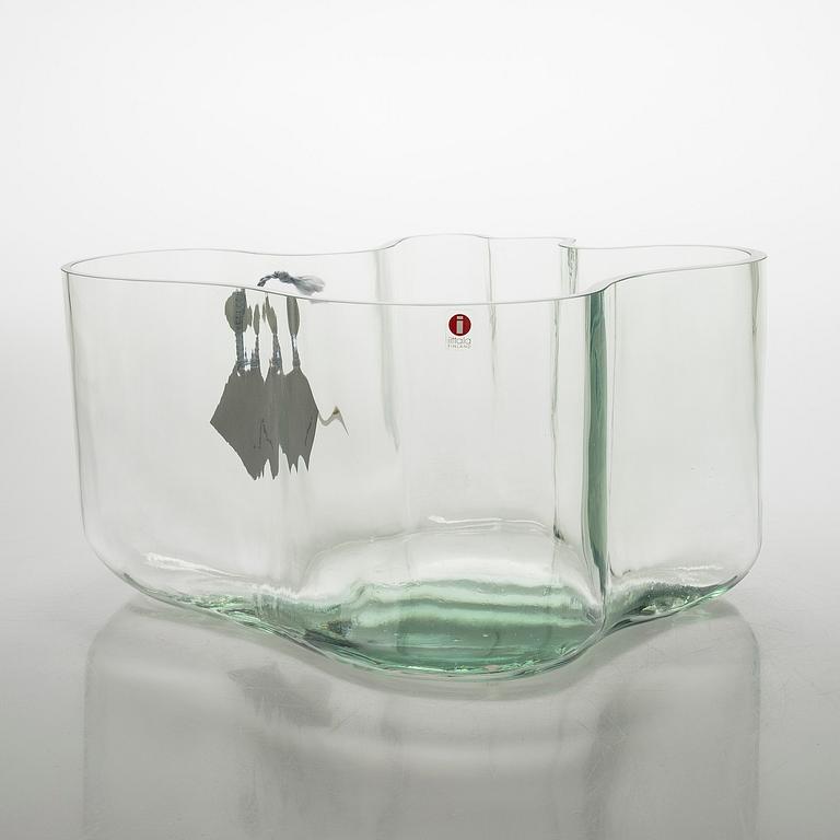 Alvar Aalto, a glass vase model 3031, signed Alvar Aalto Iittala 2002 and numbered 187/2000.