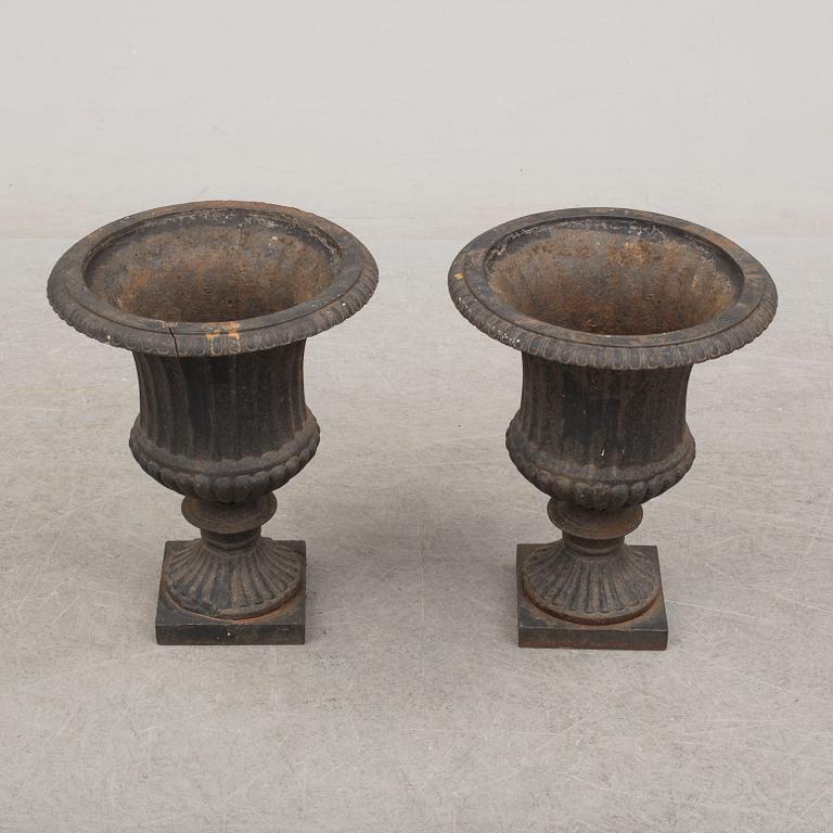 A pair of cast iron plant pots. Second half of the 20th century.