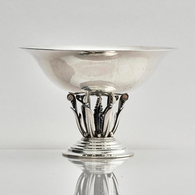 Georg Jensen, skål, sterling silver, modell nr 242, design Johan Rohde, Köpenhamn 1925-32.
