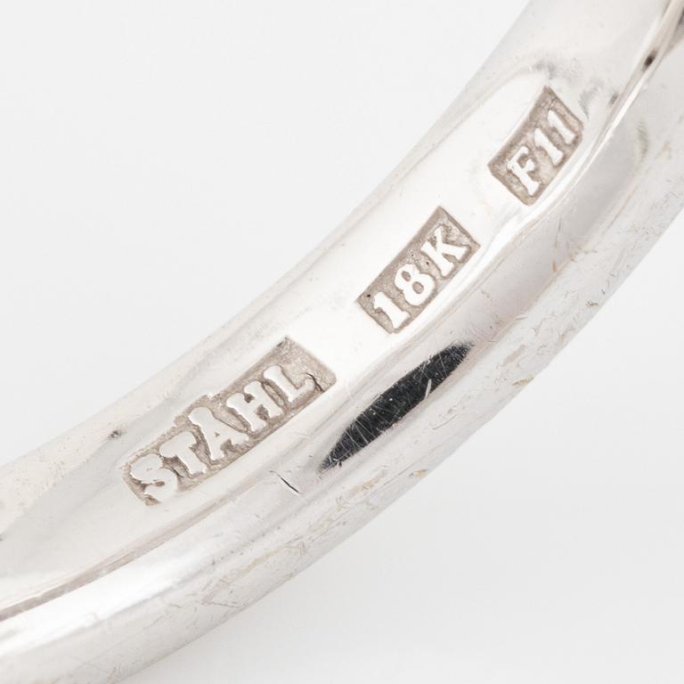 Ring, med briljantslipad diamant.