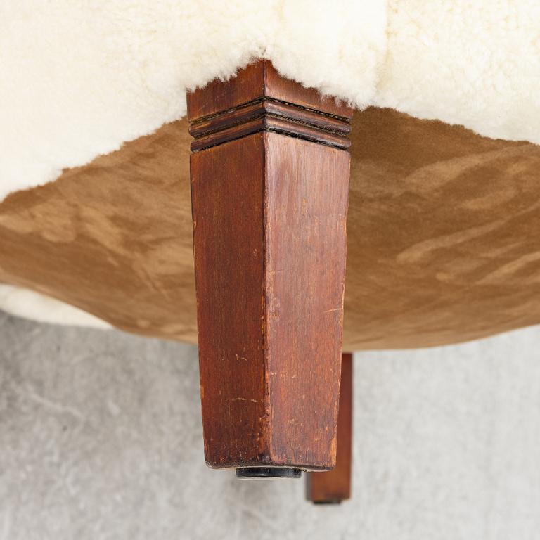 Armchair, first half of the 20th century.