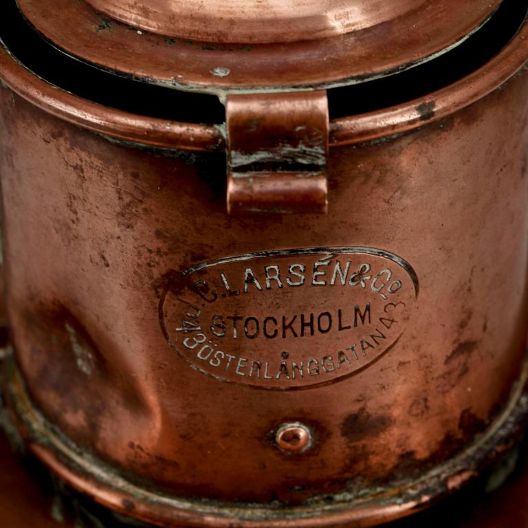 FOTOGENLYKTA med GLAS. J.C.Larsen & Co. Stockholm, 1900-talets första hälft.