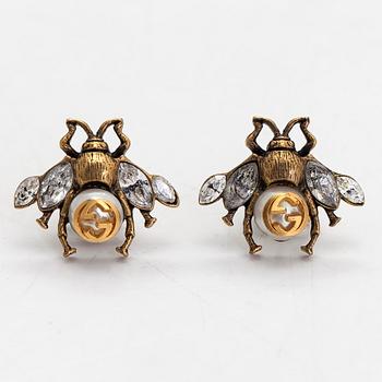 Gucci, a pair of bee earrings.