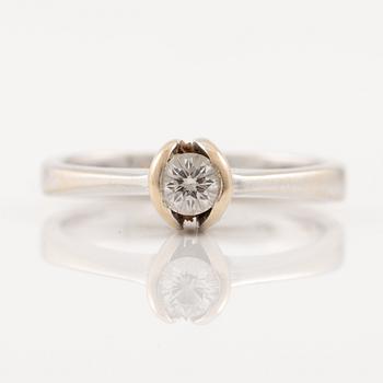 Ring, 18K white gold with a brilliant-cut diamond.