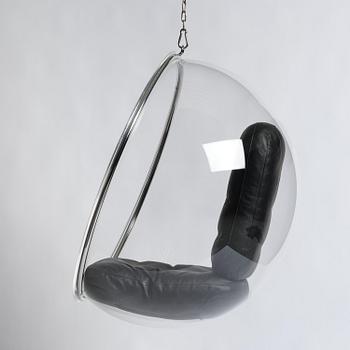Eero Aarnio, hängfåtölj, "Bubble Chair", Eero Aarnio Originals, Finland, efter 2016.