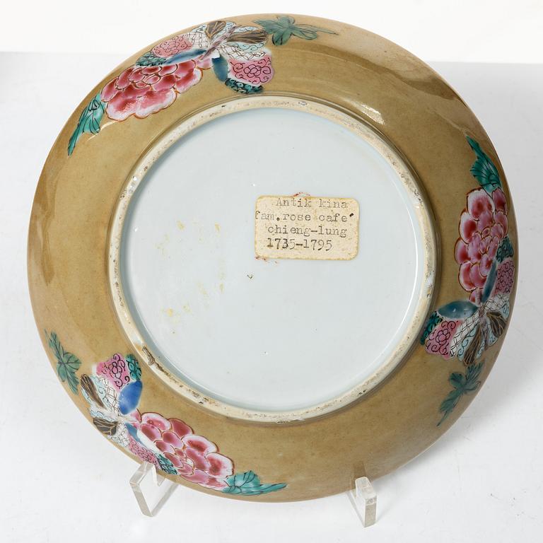 A group lot of Chinese Export porcelain, Qing dynasty, 18th century.  (6 pieces).