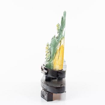 A serpentine jade csulptural carving, China, modern manufacturing.