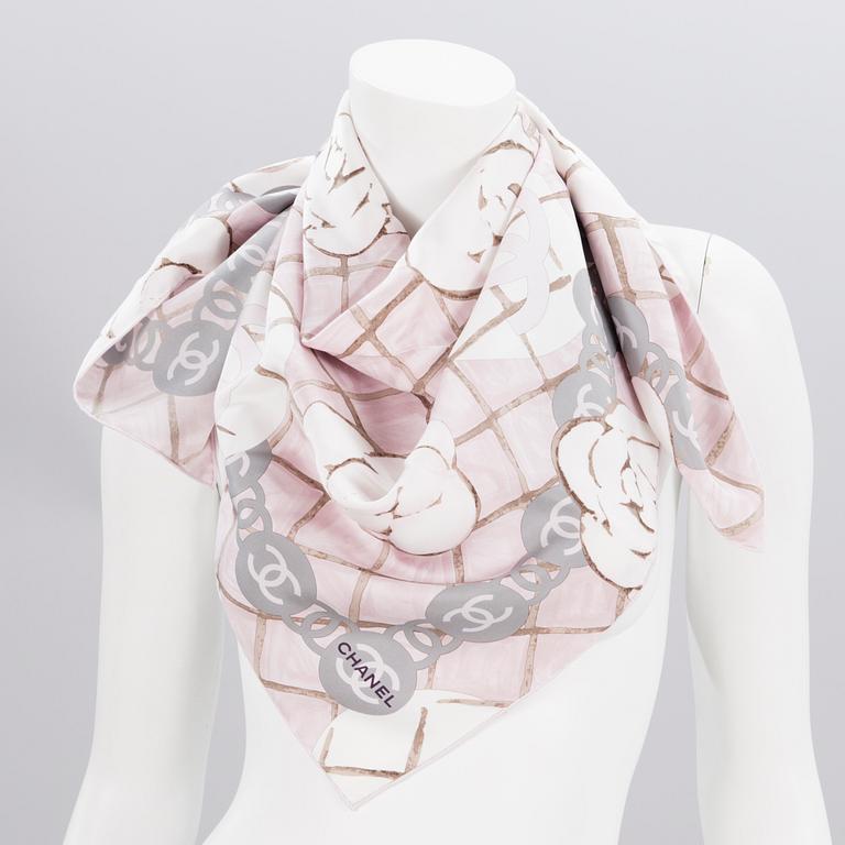 CHANEL, SIDENSCARFAR, 2 st.