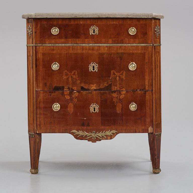 A Gustavian 18th century commode attributed to J Hultsten, master 1773.