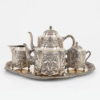 A silver tea and coffee set with tray, Germany, early 20th century.