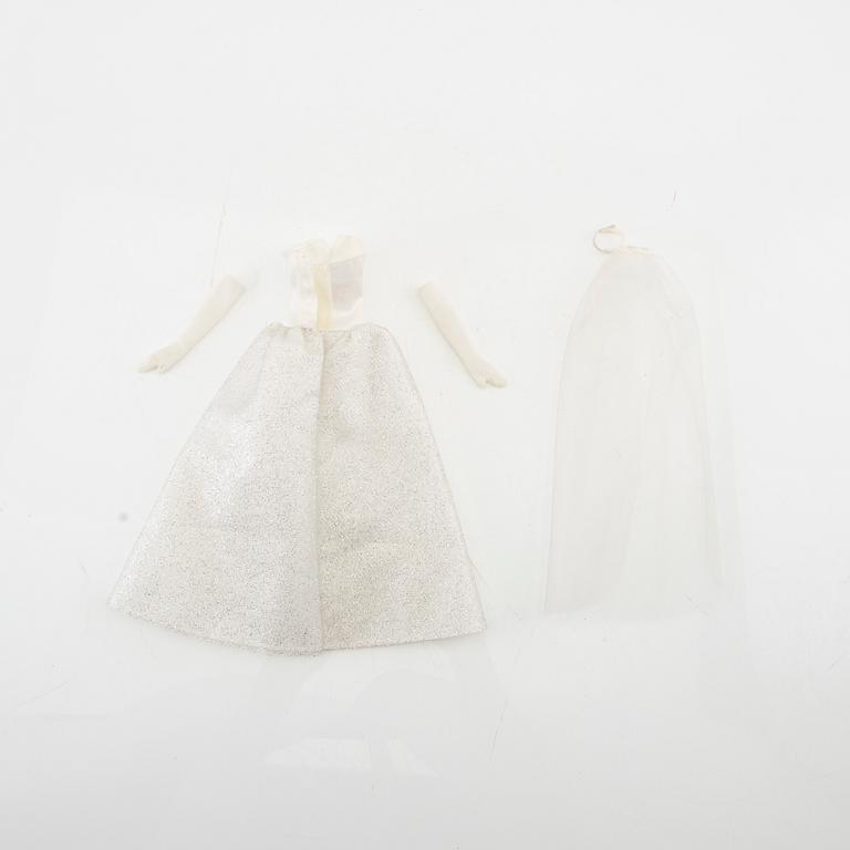Bild-Lilli doll Germany 1956-64 and various clothes including Lilly clothes.