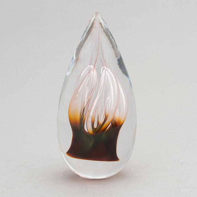 Hanne Dreutler & Arthur Zirnsac, a glass sculpture, Studio Åhus, Sweden, 2016.