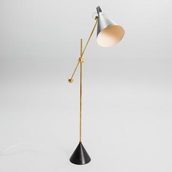 TAPIO WIRKKALA, AN ADJUSTABLE FLOOR LAMP, K10-11. Designed in 1958. Manufactured by Idman Oy.