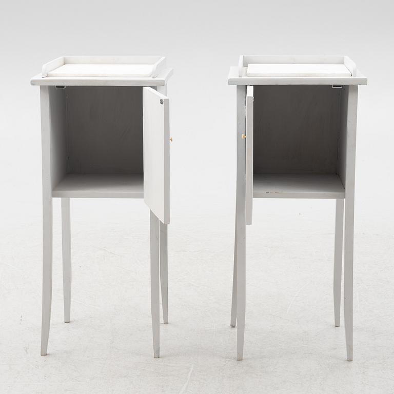 Pottskåp/Sängbord, ett par, 1900-tal.