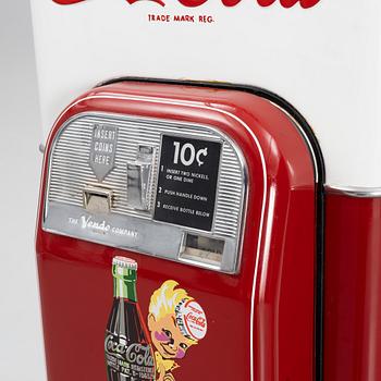 Coca-Cola-automat, Vendo 44, "The V-44", The Vendo Company, Kansas City, USA.