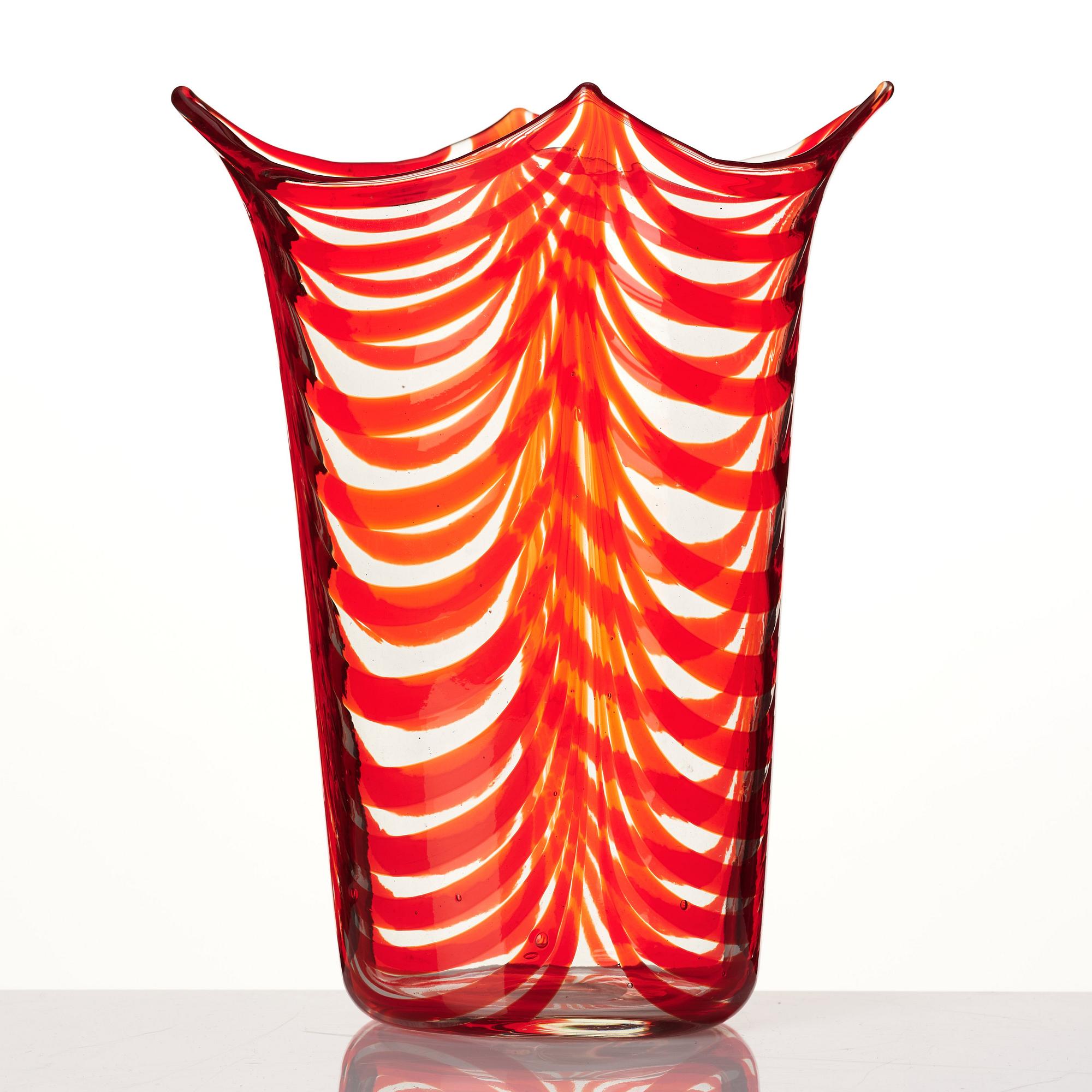 Tyra Lundgren, a 'Fenicio' model 3863 glass vase, Venini, Murano, Italy 1950s-60s.