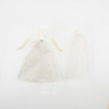 Bild-Lilli doll Germany 1956-64 and various clothes including Lilly clothes.