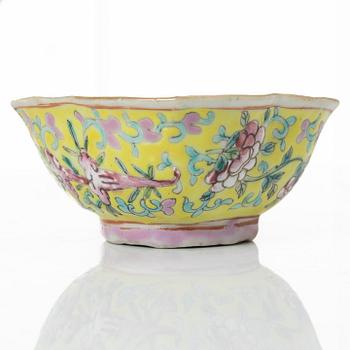 Skålar, sju stycken, porslin, Kina, sen Qingdynasti/omkring 1900.