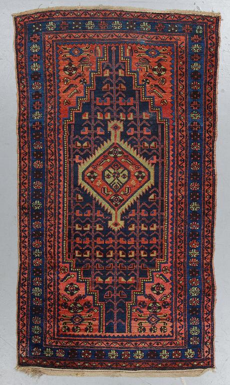 Matto, semi-antique West persian, ca 202 x 108 cm.