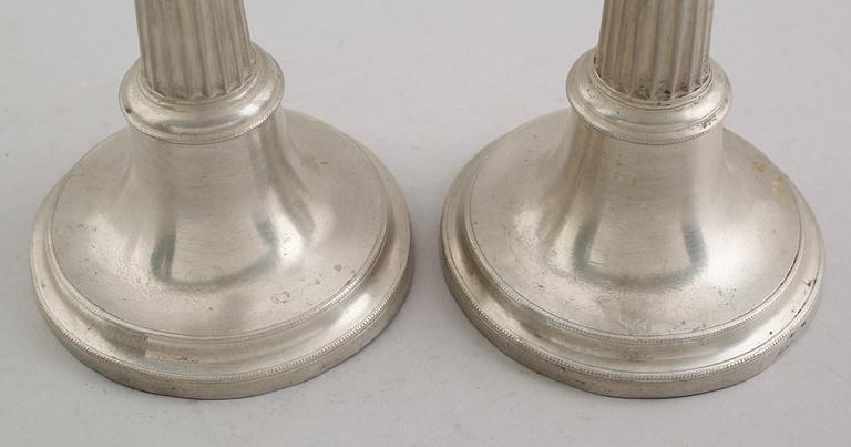 LJUSSTAKAR, 1 par, tenn, Johan Albin Gellerstedt, Härnösand 1841.