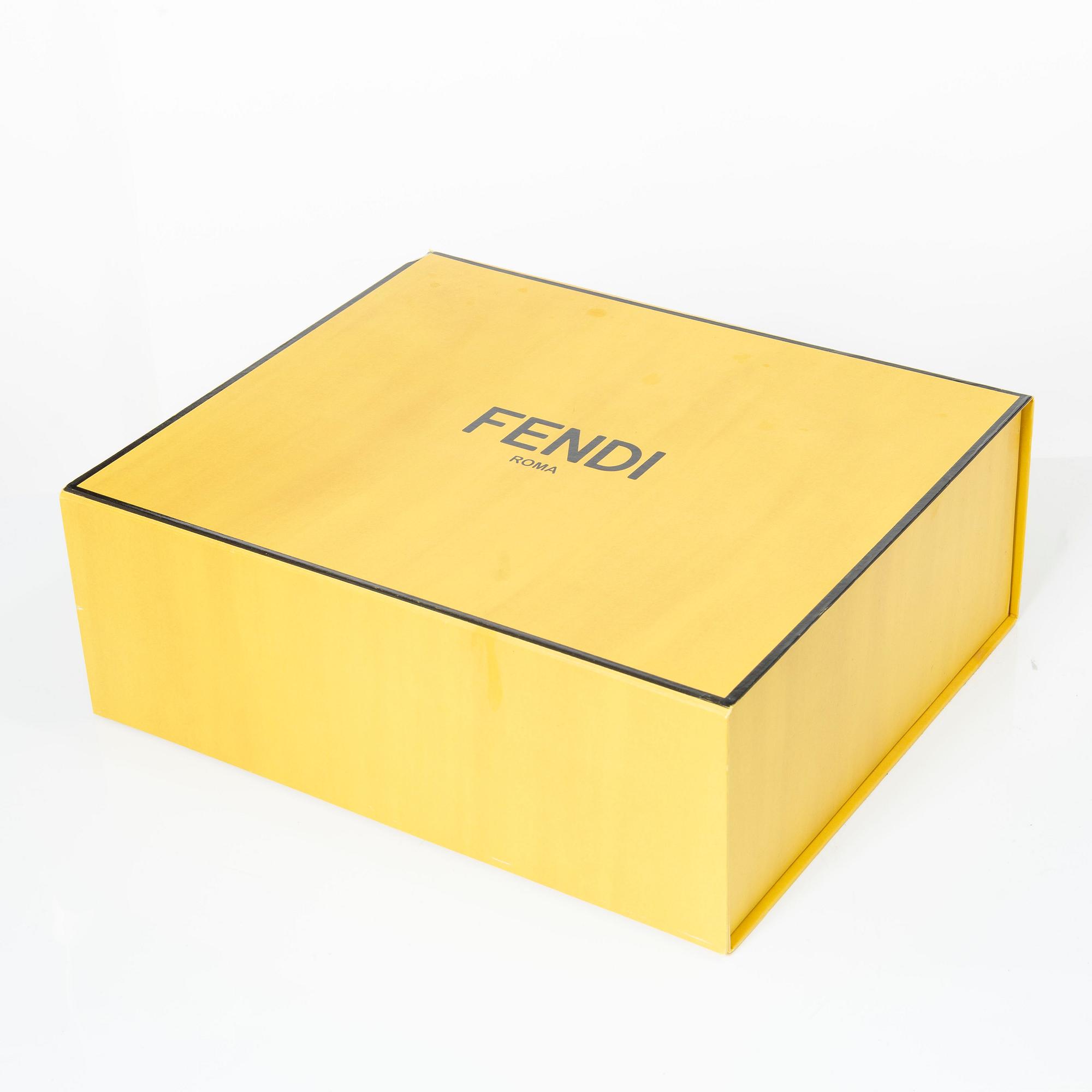 Fendi, väska, "Peekaboo".