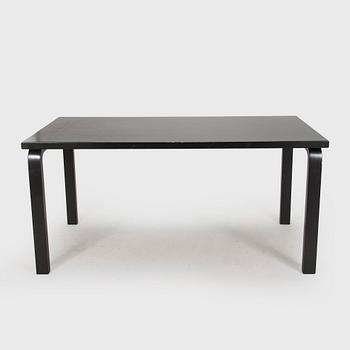 Alvar Aalto, a model '82A' table, Artek, Finland, late 20th century.