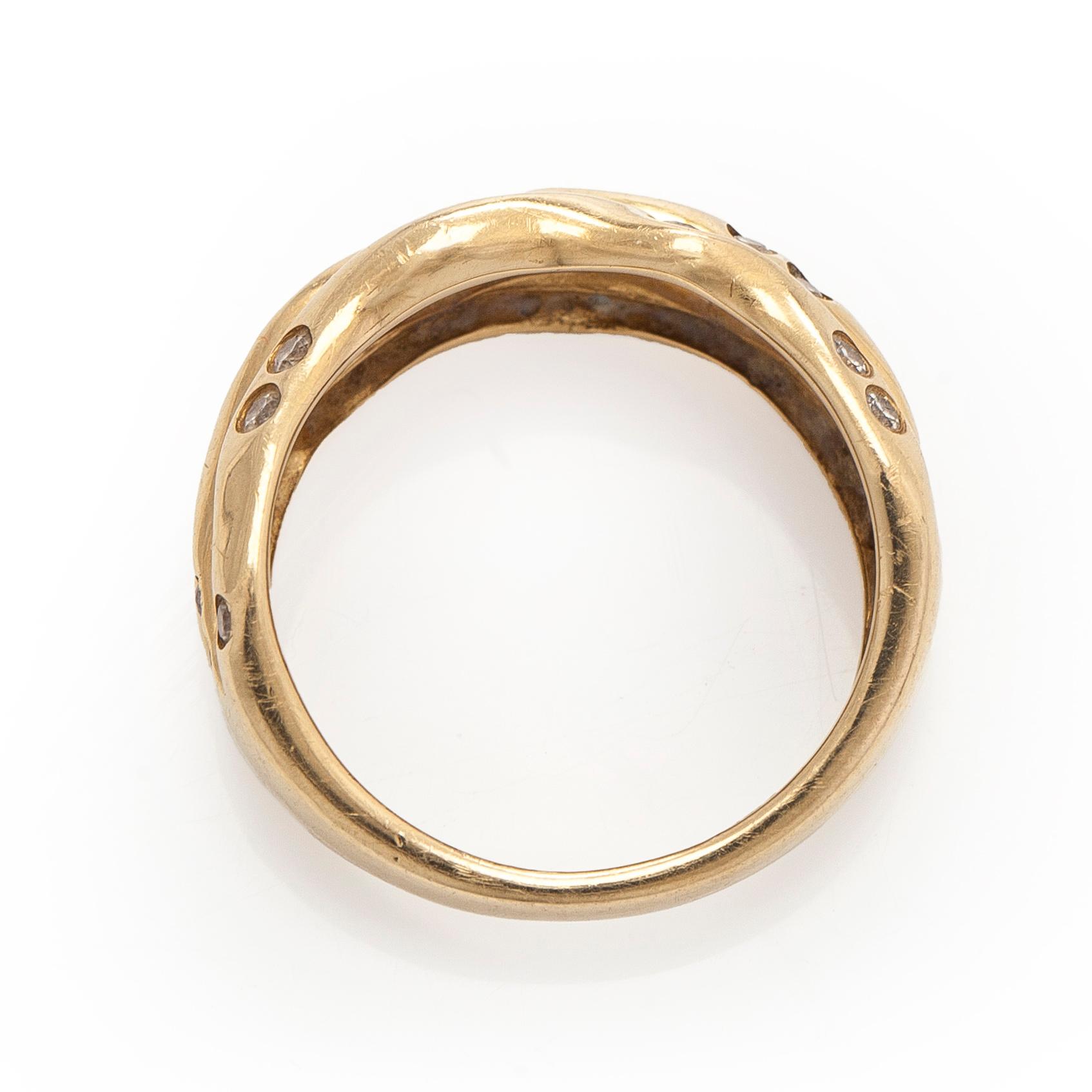 Ring, brilliant-cut diamonds, 14K gold.