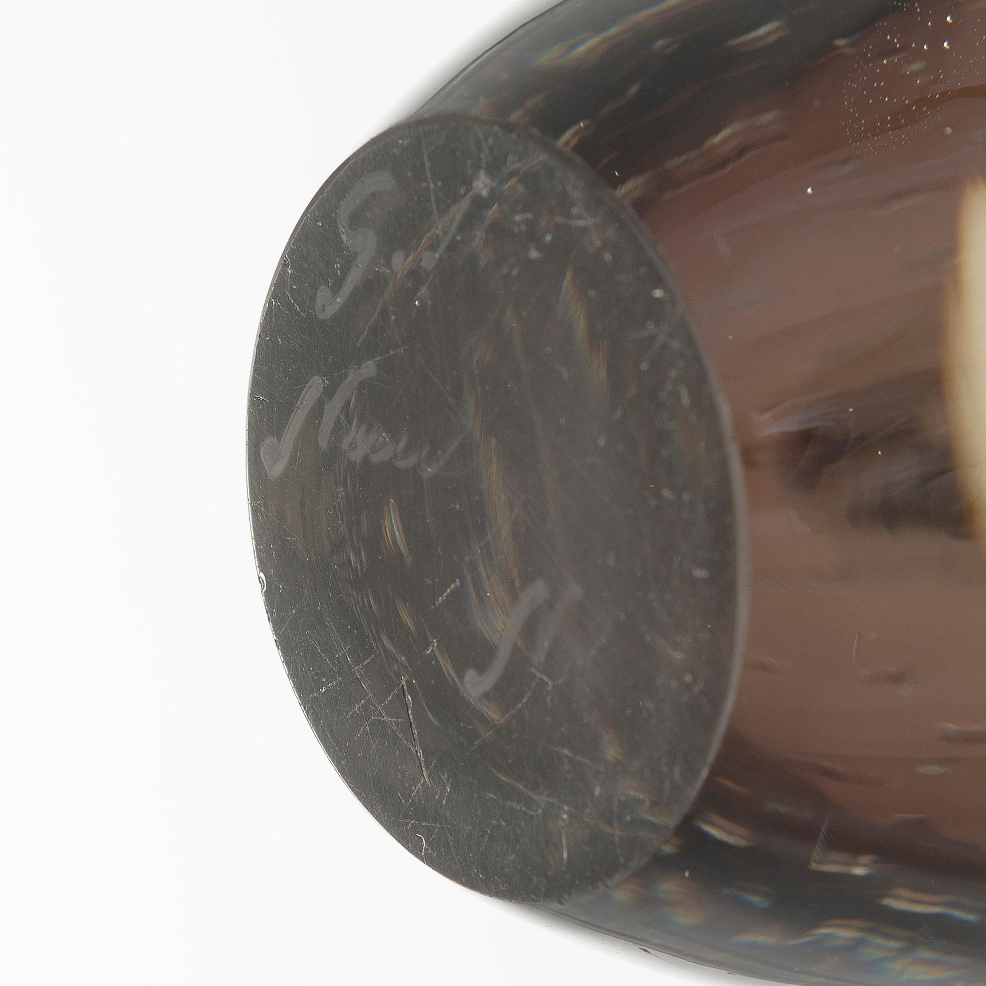 Gunnel Nyman, A glass vase model 'GN 25', signed G. Nyman Nuutajärvi Notsjö.