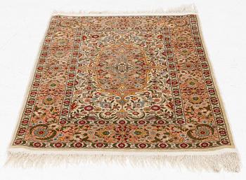 Matta, silke Hereke, ca 109 x 70 cm.