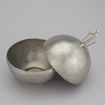 SYLVIA STAVE, sannolikt. Bonbonjär, tenn, CG Hallberg, 1933.