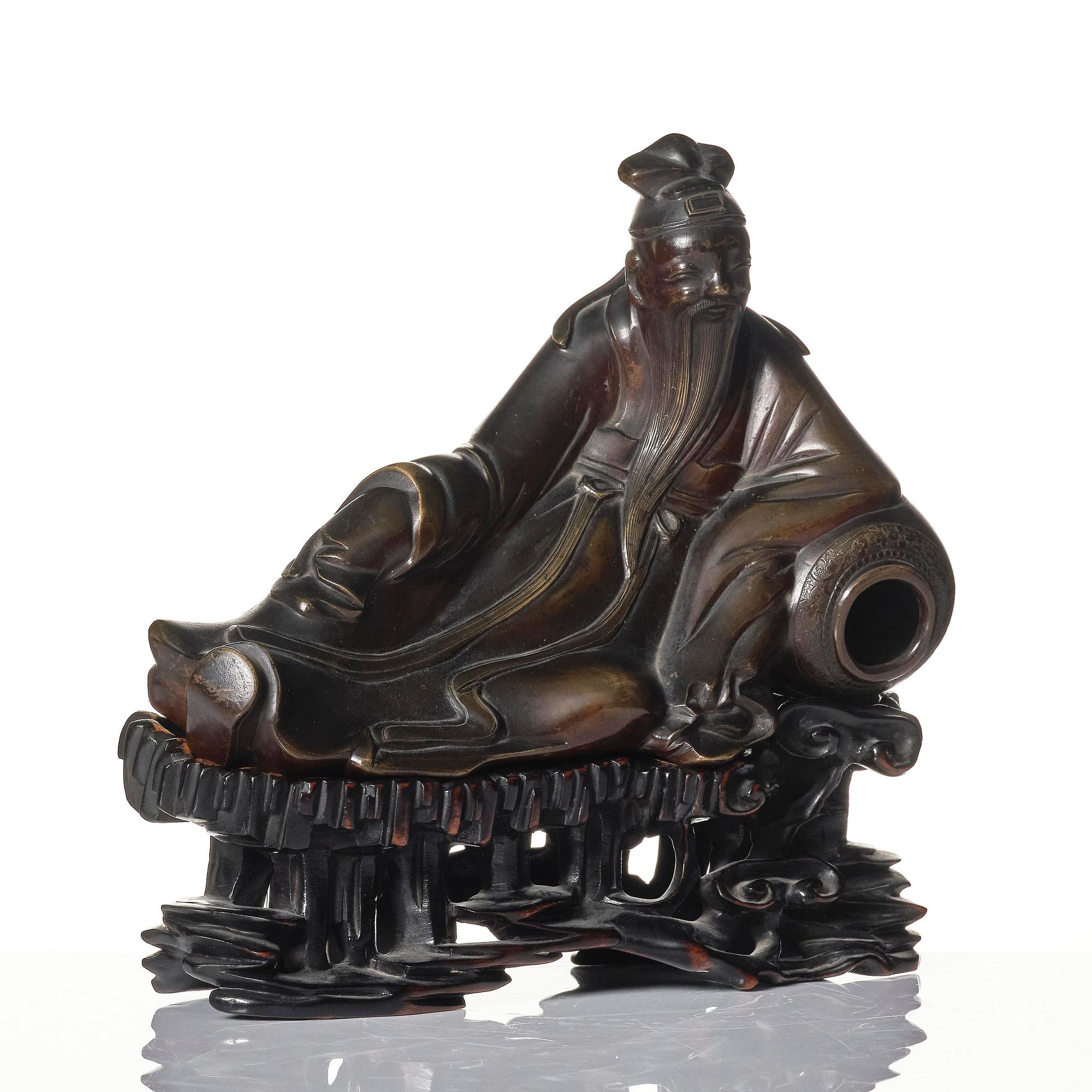 A bronze sculpture of the drunken poet Li Bai, Qing dynasty.