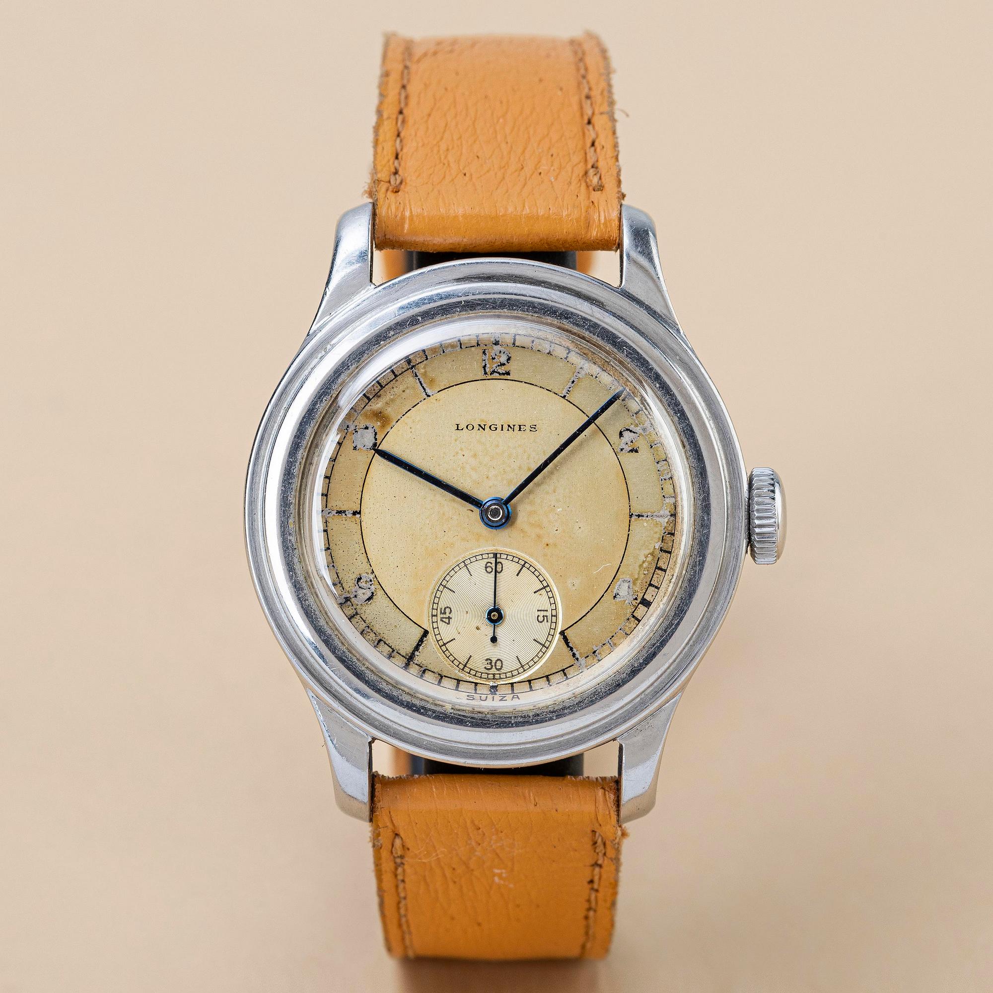 Longines, "Tre-Tacche", "Sector Dial", "Suiza signed", "Step case", ca 1943.