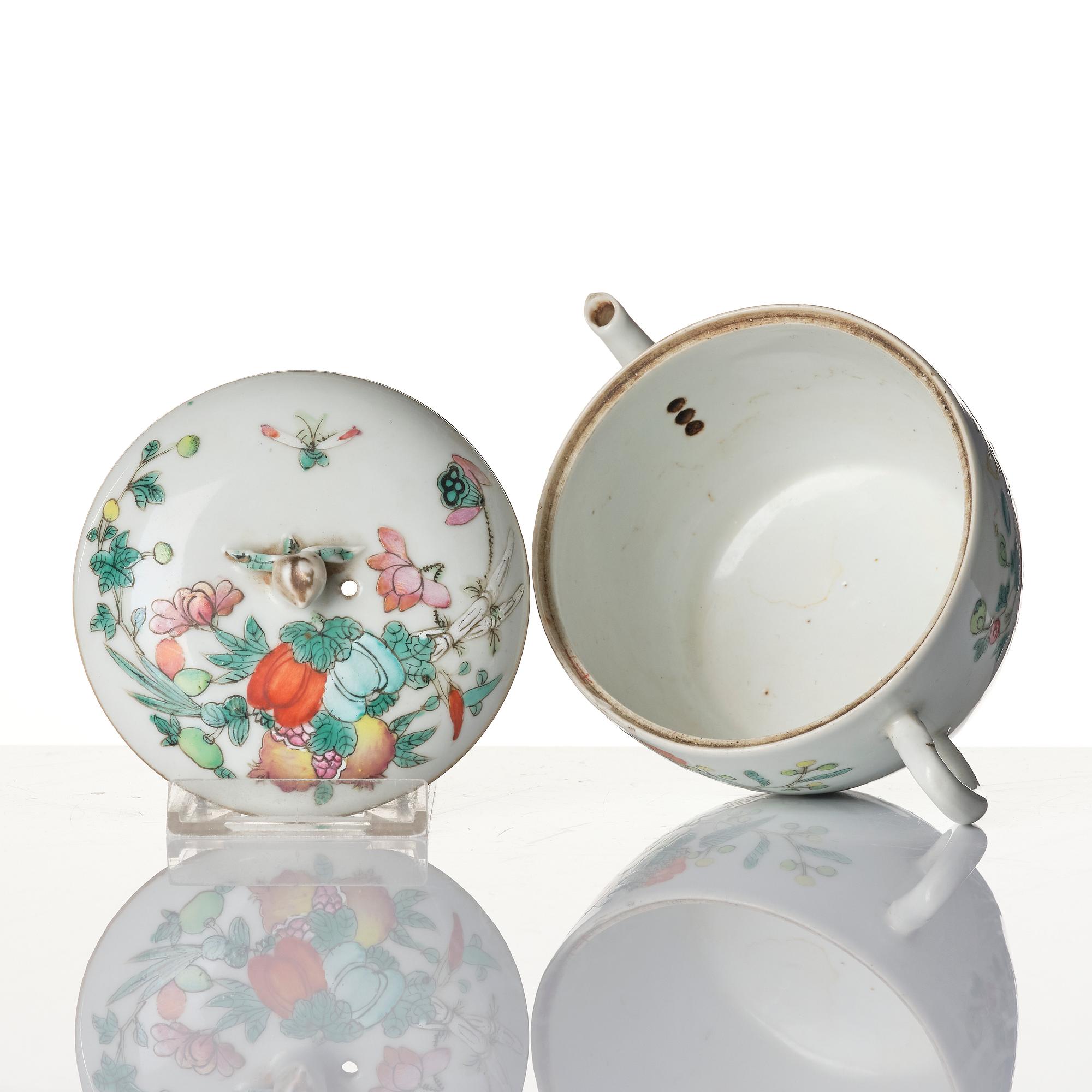 Parti, sex delar, porslin. Sen Qingdynasti/tidigt 1900-tal.