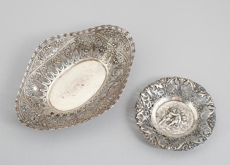 SKÅLAR, 2 st, silver, svenska importstämplar, 1900-talets första hälft. Vikt ca 321 gram.