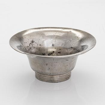 Paavo Tynell, 1930s pewter bowl and three goblets for Taito.