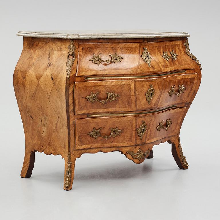 Byrå, av Gustaf Foltiern (mästare i Stockholm 1771-1804), Rokoko.