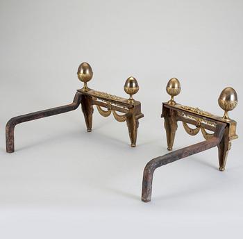 ELDHUNDAR, ett par. Troligen Frankrike, brons. 1800-talets andra hälft.