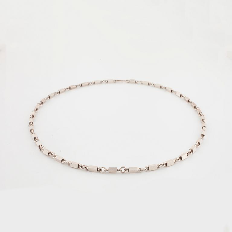 WIWEN NILSSON, Lund, 1949, ett halsband.