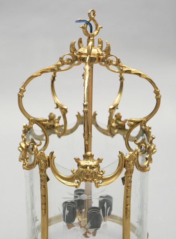 TAKLAMPA, 1900-talets andra hälft. Höjd 68 cm.