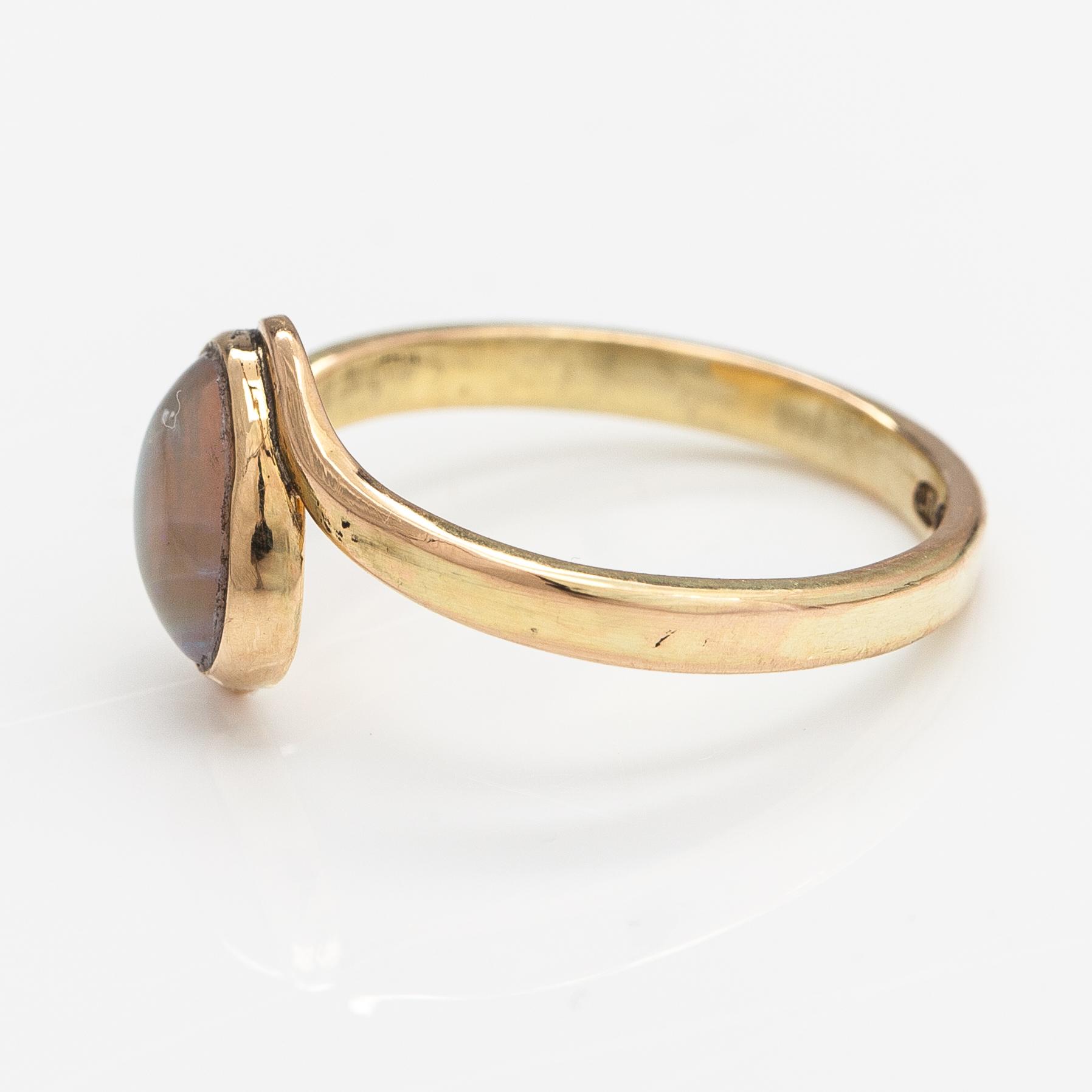 Sormus, 14K kultaa, opali. Lagercrantz Jewellery, Tammisaari 2008.
