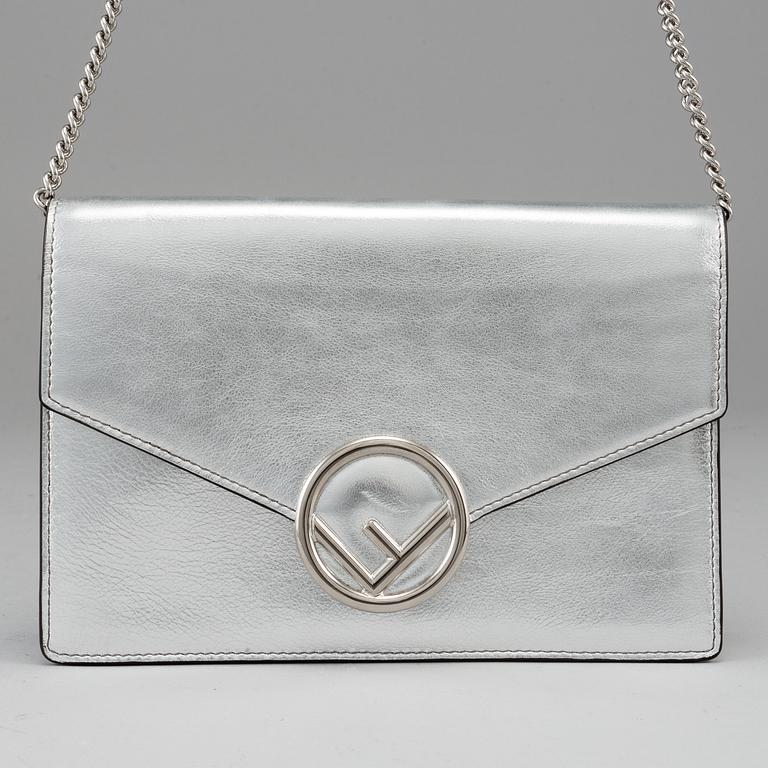 FENDI, a silver leather 'Wallet on Chain' bag.