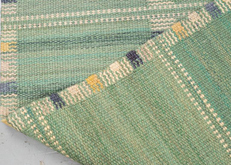 Barbro Nilsson, matto, "Falurutan grön, Alice", flat weave, ca 218 x 146,5-150,5 cm, signed AB MMF BN.