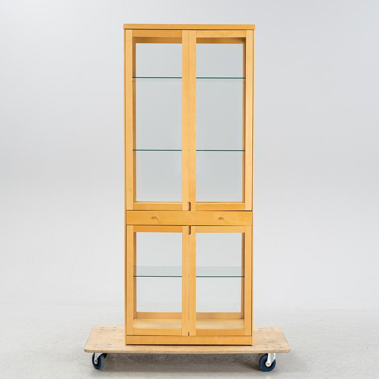 karin-mobring-thomas-jelinek-vitrinsk-p-stockholm-ikea-sent-1900