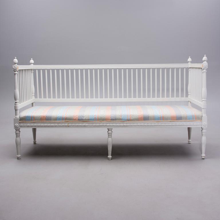 SOFFA, gustaviansk stil, 1900-tal.