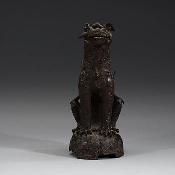DRAKHUND, brons. Ming dynastin (1368-1643).